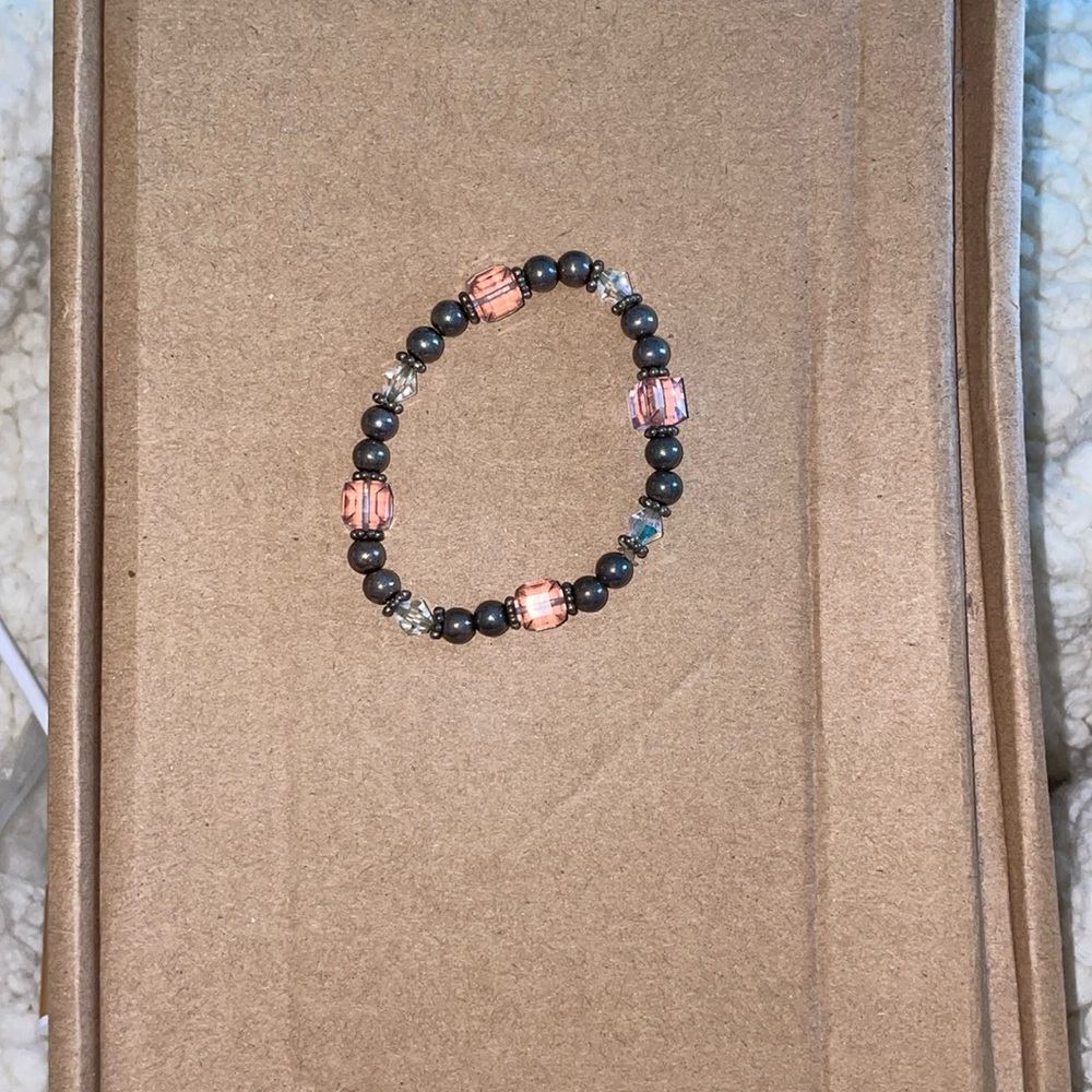 Stretchy bracelet